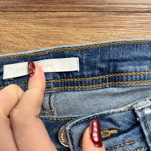Zara Blue Skinny Jeans with Red Floral Embroidery - Picture 5 of 7